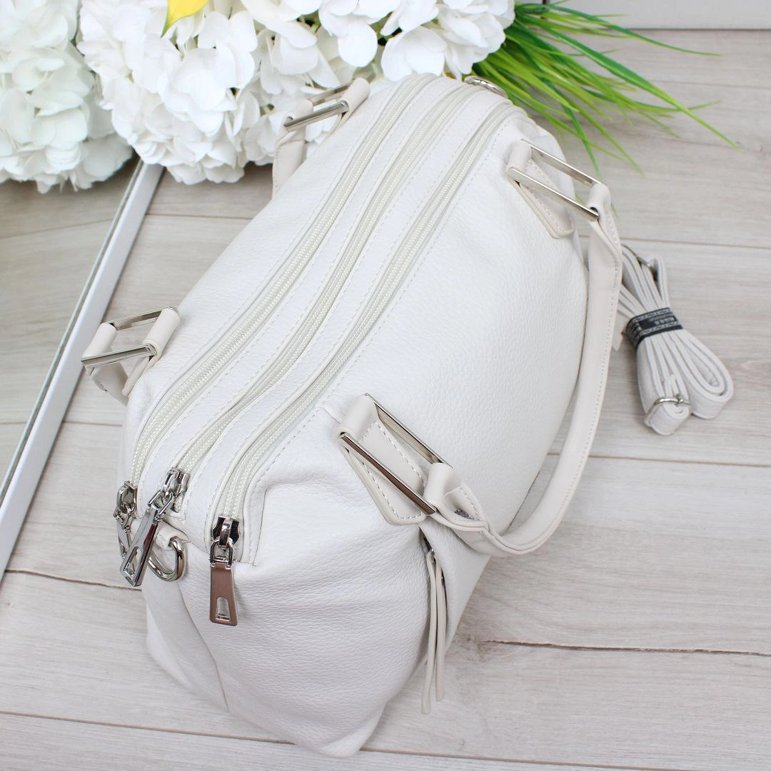 Хіт сезону! Молочна сумка-торба крос-боді: Must-Have для шопінгу